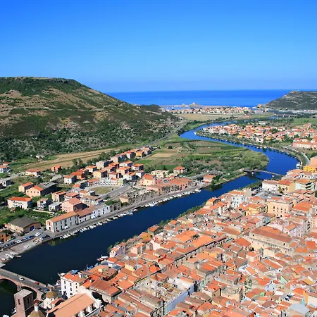 Отель Palazzo Pischedda Боса