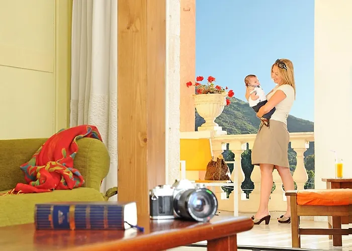 Palazzo Pischedda 酒店 博萨