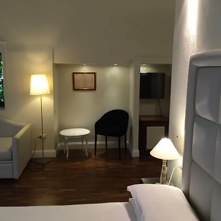 מלון Palazzo Pischedda 3*