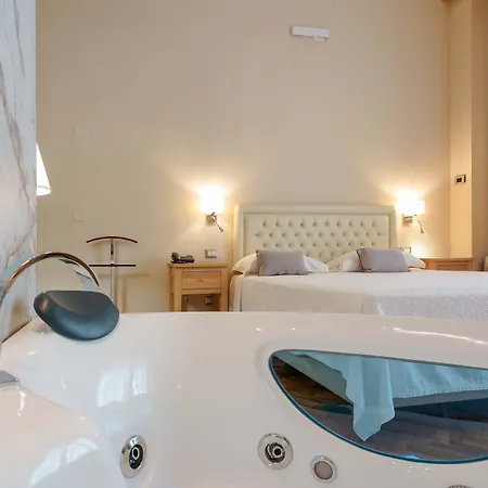 Palazzo Pischedda מלון 3*