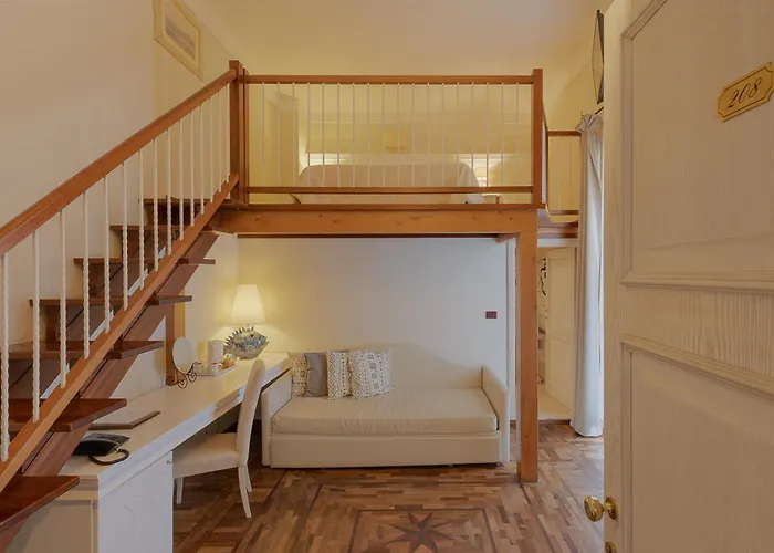 Palazzo Pischedda Hotel 3*